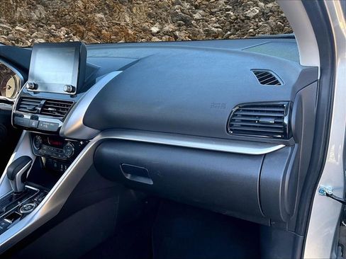 Used 2023 Mitsubishi Eclipse Cross SE image 15