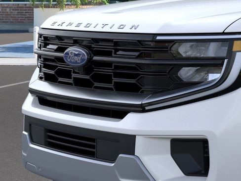 New 2025 Ford Expedition Max Platinum w/ Platinum Ultimate Package image 17