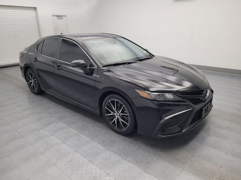 Used 2022 Toyota Camry SE w/ Audio Upgrade Package FWD image 11