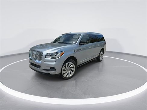 New 2024 Lincoln Navigator L Reserve image 4