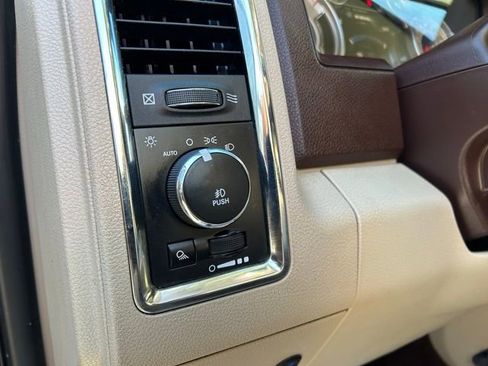 Used 2015 RAM 3500 Laramie Longhorn image 37