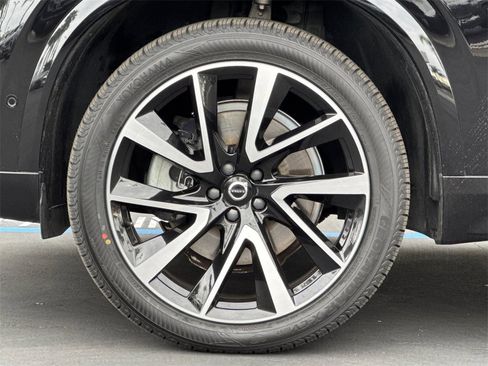 Certified 2023 Volvo XC90 B6 Plus w/ Protection Package Premier image 26