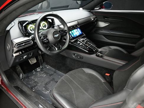 Used 2025 Aston Martin V8 Vantage image 49