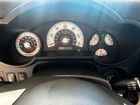 Used 2014 Toyota FJ Cruiser 4WD image 15