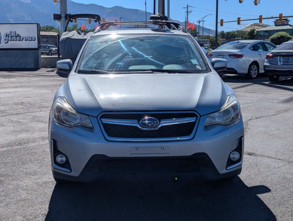 Used 2017 Subaru Crosstrek 2.0i Premium w/ Moonroof Package AWD/4WD image 10