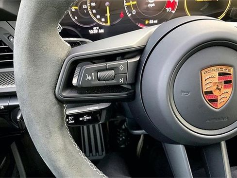 Used 2025 Porsche 911 GT3 image 40