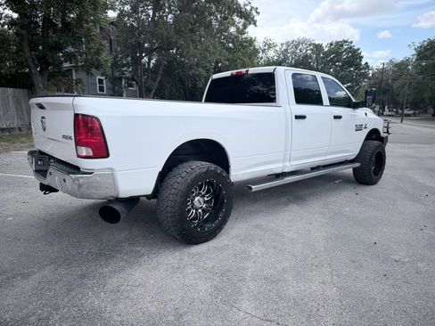 Used 2018 RAM 2500 Tradesman w/ Chrome Appearance Group AWD/4WD image 5