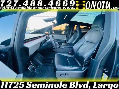 Used 2024 Tesla Cybertruck AWD Crew Cab image 11