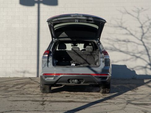 New 2025 Volkswagen Atlas Cross Sport SEL image 6