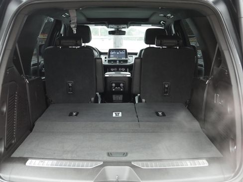 Used 2021 Chevrolet Tahoe Z71 image 28