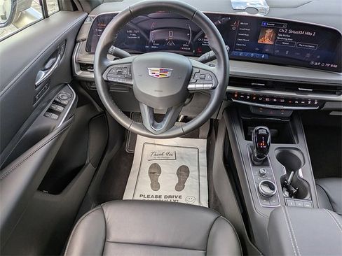 Certified 2025 Cadillac XT4 Premium Luxury image 17