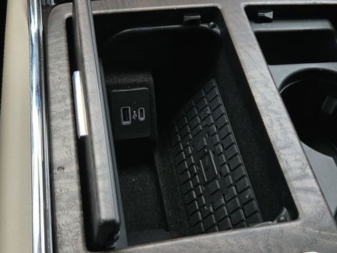 Used 2024 Lincoln Navigator Reserve AWD/4WD image 28