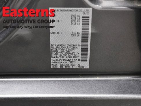 Used 2025 Nissan Altima 2.5 SV image 35