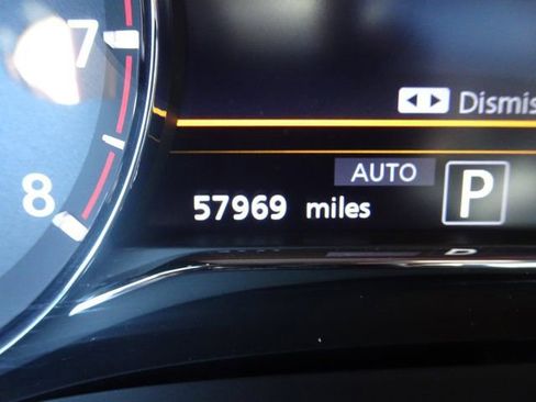 Used 2022 INFINITI QX80 Sensory w/ All-Season Package image 24