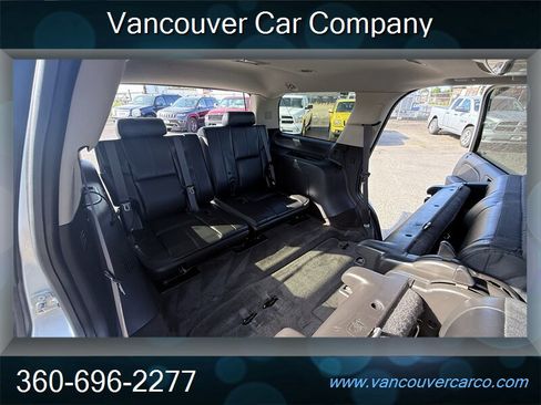 Used 2013 Chevrolet Tahoe LT w/ Luxury Package AWD/4WD image 33