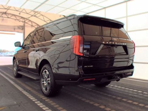 Used 2025 Ford Expedition Max Active AWD/4WD image 6