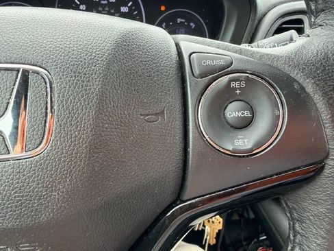 Used 2021 Honda HR-V Sport image 12