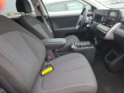 Used 2025 Hyundai Ioniq 5 SE RWD image 9