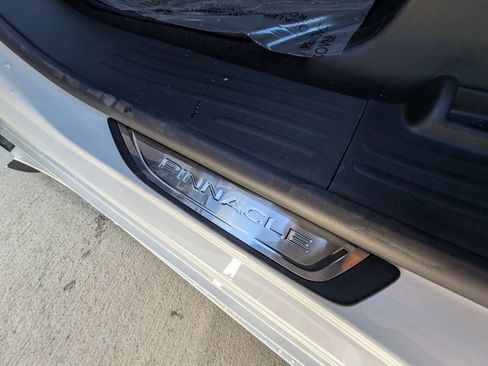 New 2026 Chrysler Pacifica Pinnacle w/ Trailer Tow Group FWD image 49
