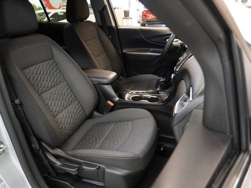 Used 2019 Chevrolet Equinox LT AWD/4WD image 35