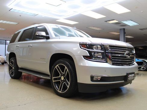 Used 2015 Chevrolet Tahoe LTZ AWD/4WD image 6