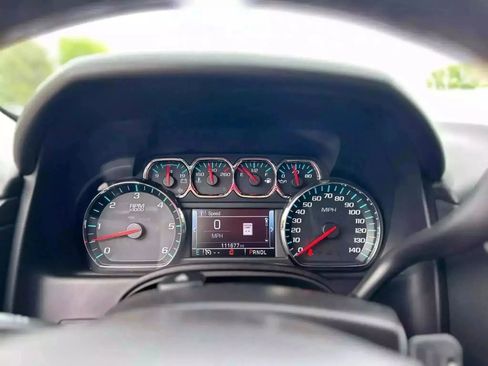 Used 2017 Chevrolet Tahoe LT image 18