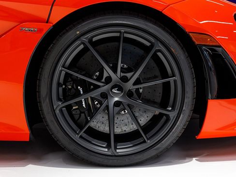 New 2026 McLaren 750S image 39