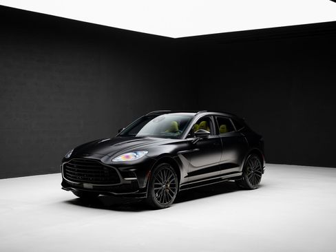 Used 2023 Aston Martin DBX 707 image 4