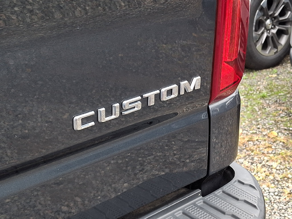 Used 2021 Chevrolet Silverado 1500 Custom Trail Boss AWD/4WD image 30