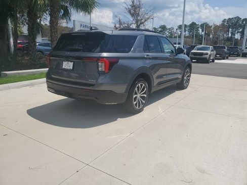 Certified 2025 Ford Explorer ST-Line AWD/4WD image 6