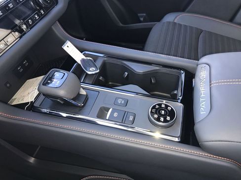 New 2026 Nissan Pathfinder SV image 20