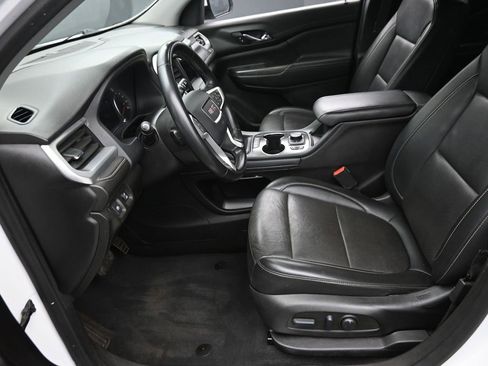 Used 2023 GMC Acadia SLT image 17