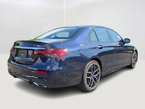 Used 2023 Mercedes-Benz E 350 4MATIC Sedan image 7
