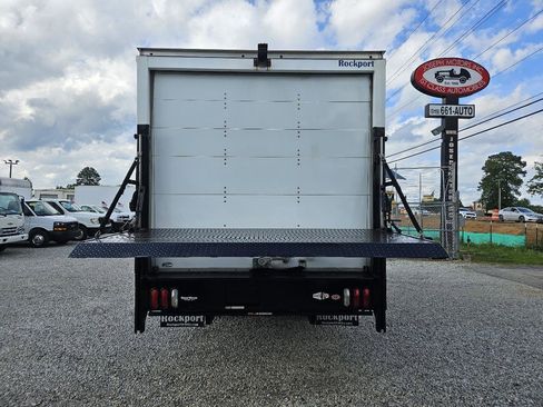 Used 2022 Ford E-450 and Econoline 450 Super Duty w/ Power Windows & Locks Group RWD image 13