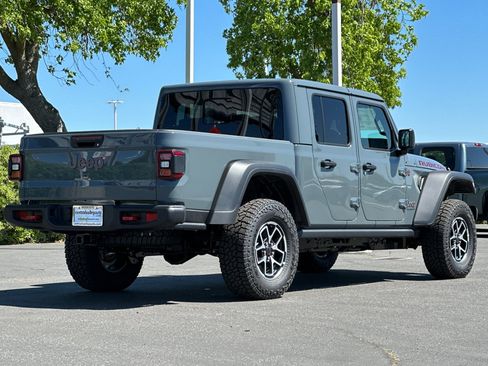 New 2026 Jeep Gladiator Rubicon w/ Steel Power Dome Hood Package image 4