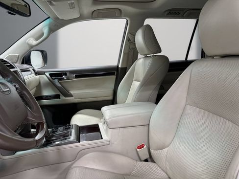 Used 2015 Lexus GX 460 Luxury AWD/4WD image 14