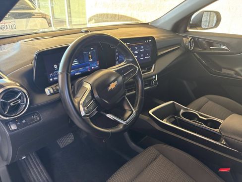 Used 2025 Chevrolet Equinox LT FWD image 33