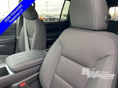 New 2026 Chevrolet Traverse LT image 9