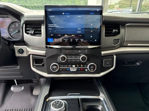 Used 2023 Ford Expedition XLT RWD image 21