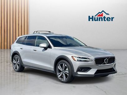 Used 2025 Volvo V60 B5 Cross Country Plus
