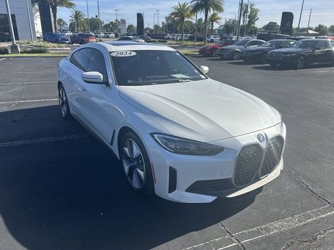 Used 2024 BMW i4 eDrive40 w/ Convenience Package image 12