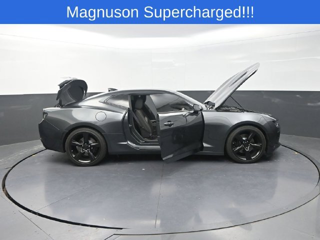 Used 2017 Chevrolet Camaro SS RWD image 44