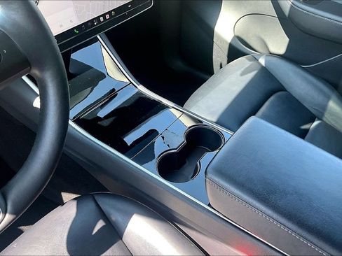 Used 2020 Tesla Model Y Long Range AWD/4WD image 15