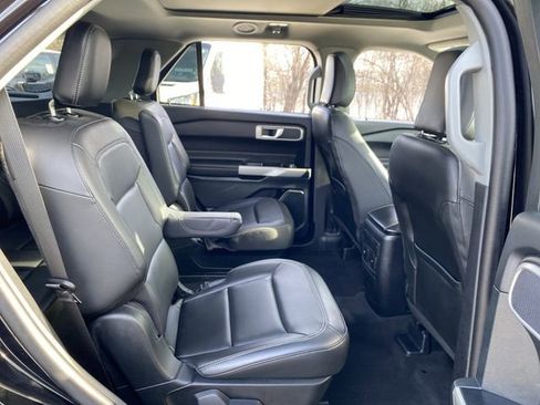 Certified 2023 Ford Explorer XLT w/ Equipment Group 202A image 29