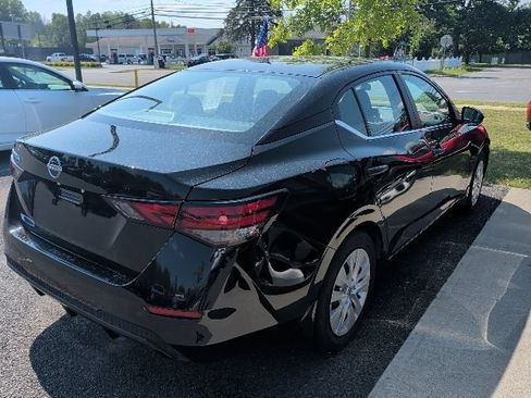 Used 2024 Nissan Sentra S FWD image 4