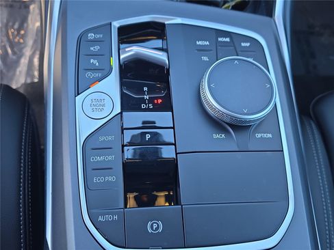 Used 2025 BMW 230i 230i image 18