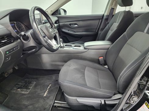 Used 2023 Nissan Sentra SV image 8