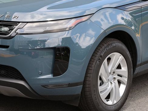 Used 2026 Land Rover Range Rover Evoque S AWD/4WD image 6