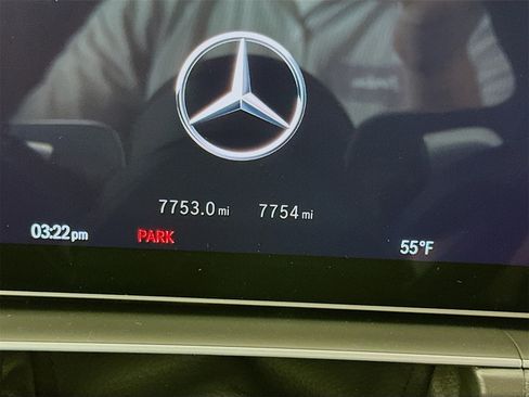 Used 2025 Mercedes-Benz GLS 450 4MATIC image 13