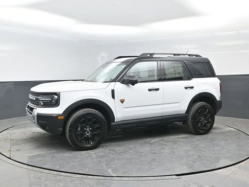 Certified 2025 Ford Bronco Sport Badlands AWD/4WD image 4